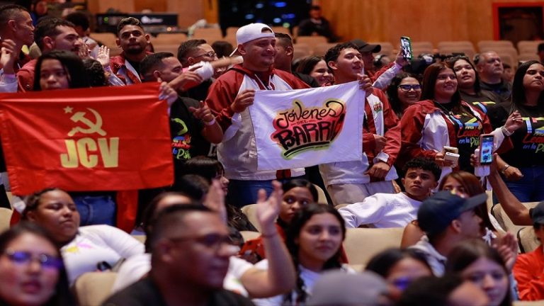 Las 10 Comunas con mayor participación el 8-Mar recibirán financiación para la juventud