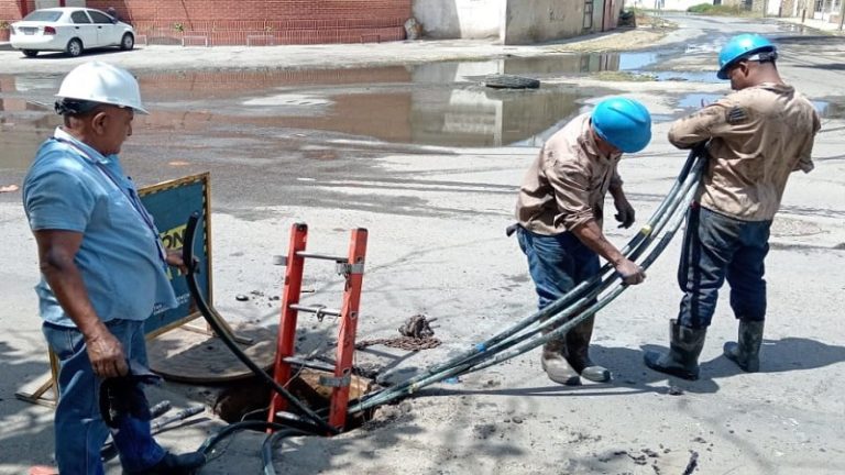 Mantenimiento en red subterránea beneficia a más de 14 mil guairenses