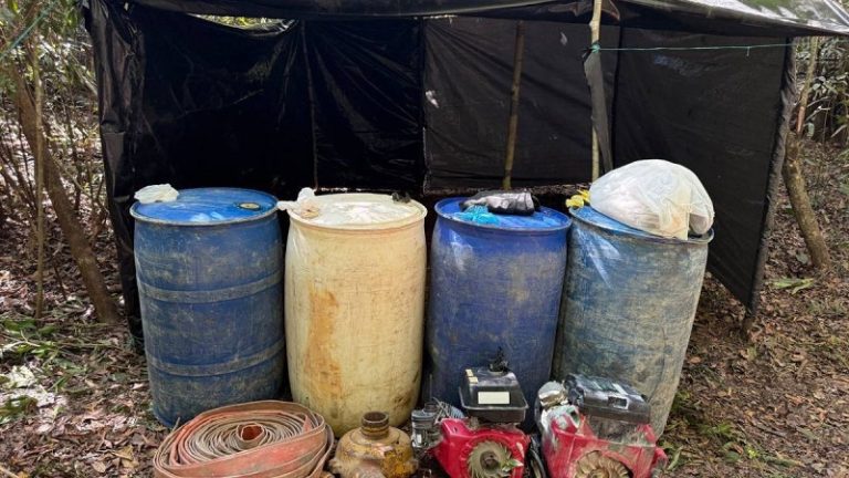 Efectivos de la FANB destruyen material de minería ilegal en Amazonas +Fotos