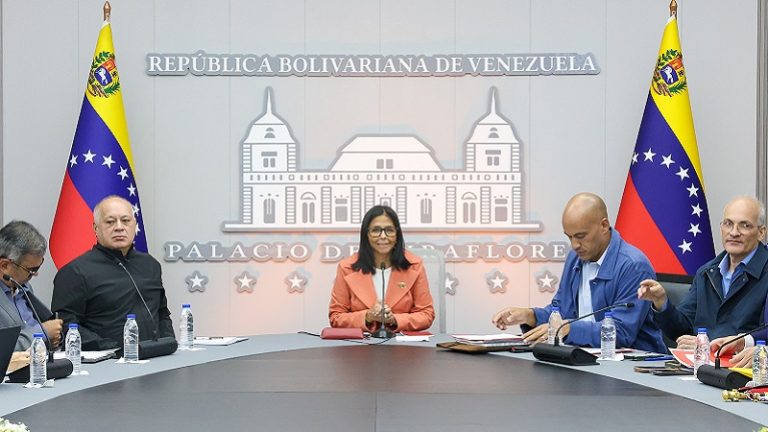 Presidenta (E) Delcy Rodríguez nombró comisionados de reestructuración, reingeniería y gestión eficiente del Gobierno Nacional +Videos y fotos