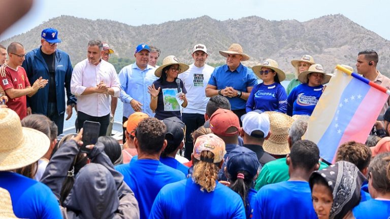Delcy Rodríguez: Convocan al sector pesquero a movilizarse como «peregrinos de la Paz»