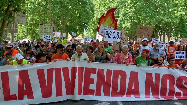 Nueva manifestación en Madrid: protestan contra el aumento del costo de la vivienda en España +Videos