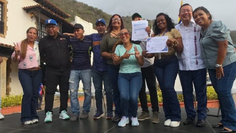 Cnel. José Manuel Suárez Maldonado entrega formal de los recursos de los segundos proyectos electos de la primera Consulta Popular Nacional 2026 +Video