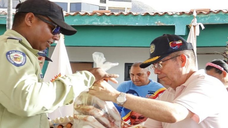 Cnel. José Manuel Suárez Maldonado un servidor público se debe a su gente, pero también a quienes lo cuidan +Video