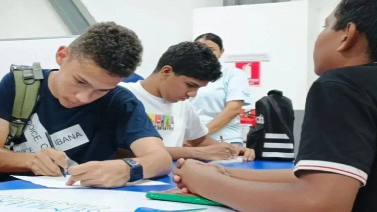 Fundacite La Guaira inició programa de formación en robótica